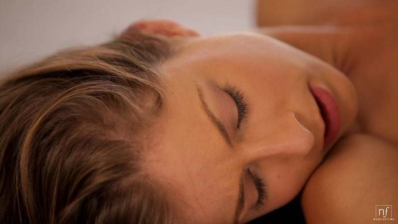 Nubile Films: Идеальное прикосновение - S1e27