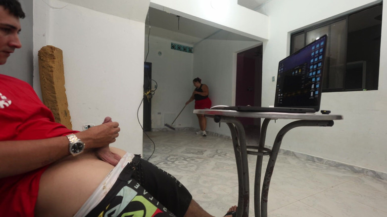 Lexly_16: Я получаю моего босса из его молока, чтобы сохранить его работу