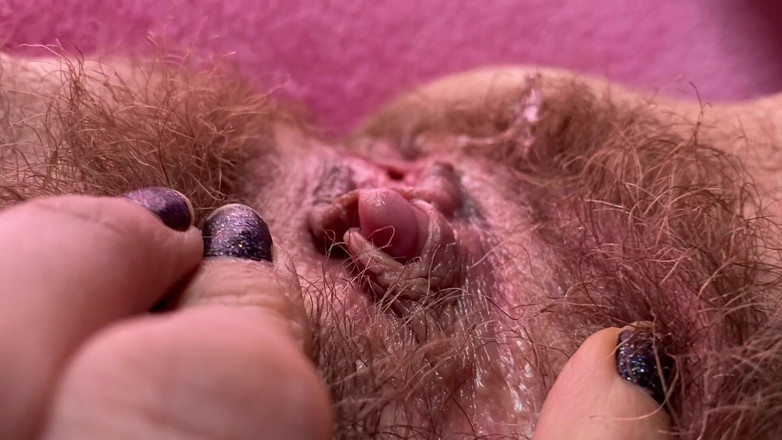 Cuteblonde666: Wet pussy sounds closeup big clit hairy