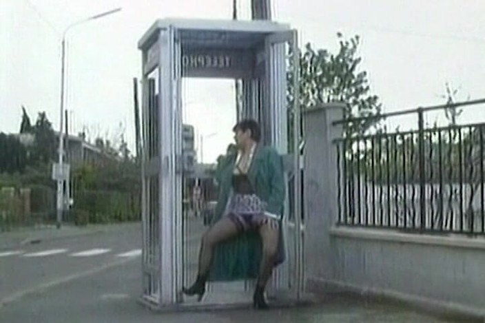 Videos Francaises: Bystig rödhårig fransk puma njuter av grov analsex