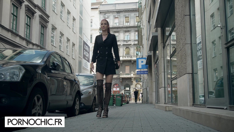 Pornochic: Shona River mahukan segala-galanya berganda