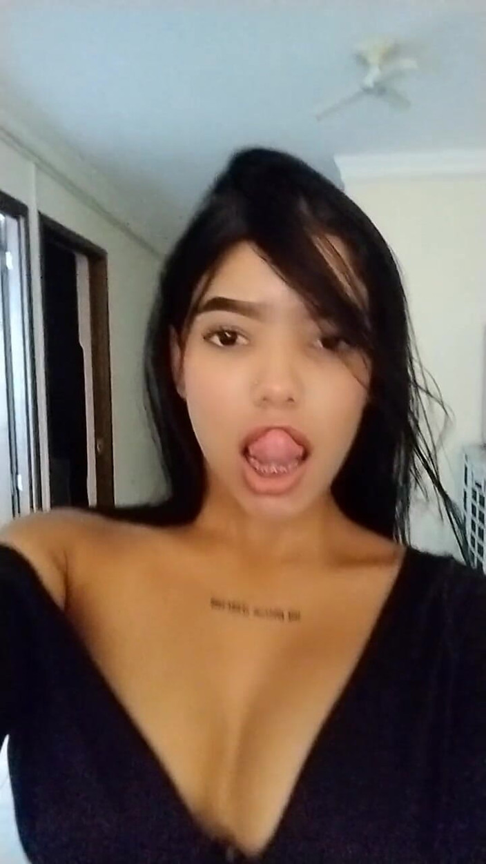 Angela Xoo: Latina Sex Naked Natural Boobs and Masturbation