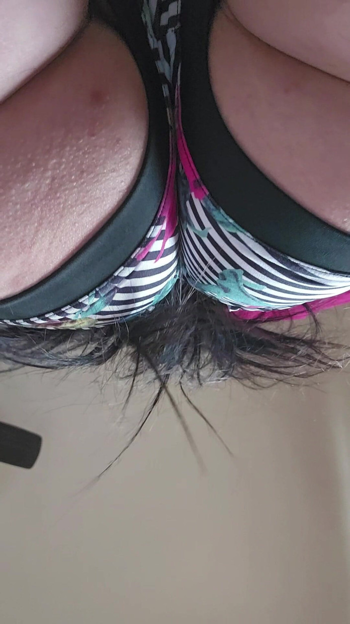 Raven Willow: देखो मेरी गांड और जिगल के सामने आत्मसमर्पण