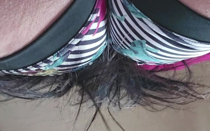 Raven Willow: Assista My Ass &amp; Surrender to the Jiggle