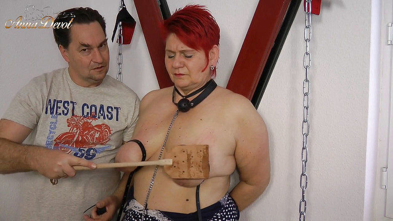 Anna Devot: Annadevot - असली स्तनों के साथ जोरदार sm play