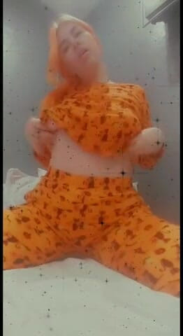 Lolafuccbunny: Pajama twerk teasing NO AUDIO