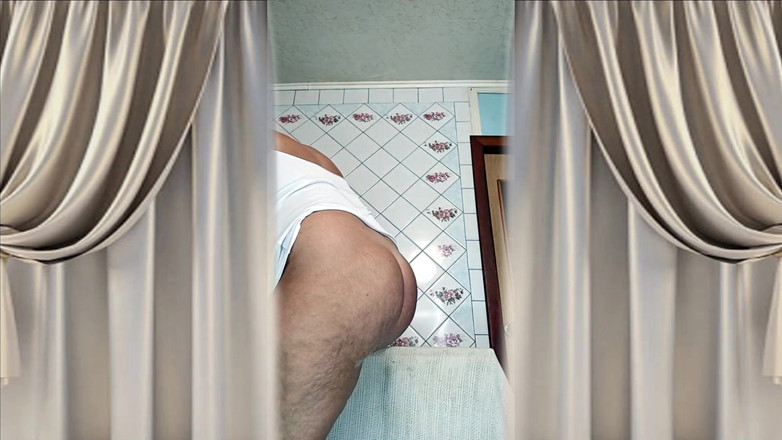 Lukerya: L'arrapante casalinga lukerya. Solo un'altra giornata ordinario.