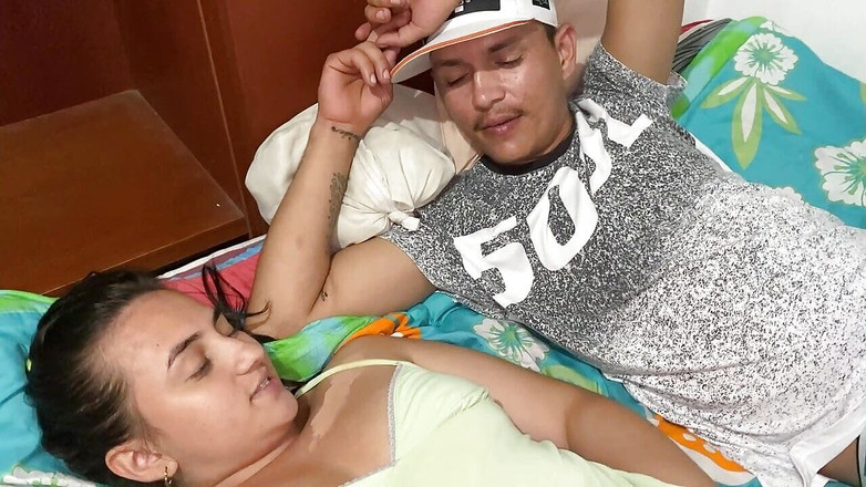 Joraul: Bojím se sama a říkám svému nevlastnímu bratrovi, aby mě s...