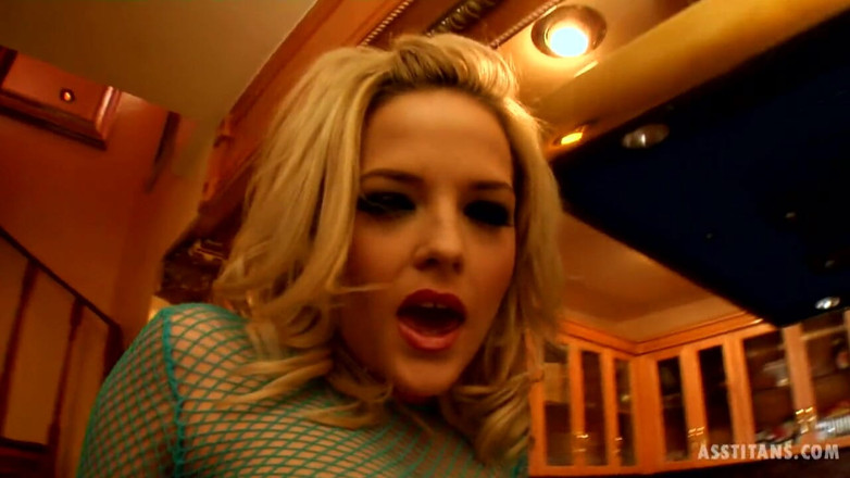 Cruel Media TV: Alexis Texas avec Marco Banderas, le plus beau cul, scène...