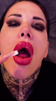 Good Night, Honey - Blowjobs Instead of Kissing