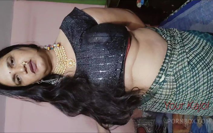 Lustykajolbhabhi: 多汁的岳父和性感的儿媳妇的爱情故事