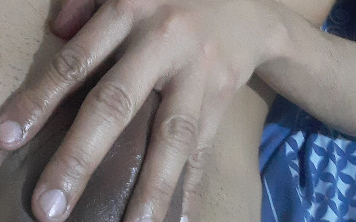 Thiago creator: Мастурбация с отличным сквиртом