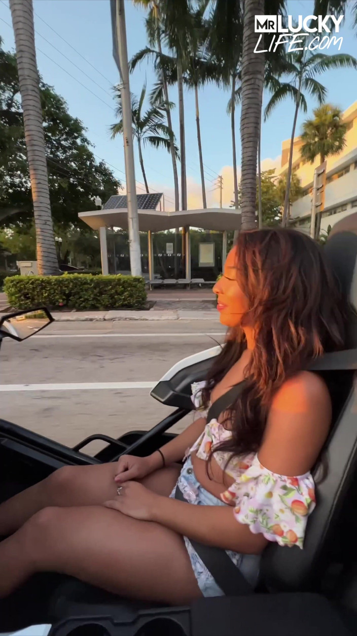 Mr.Lucky POV: Cocos y crucero con Malina Melendez