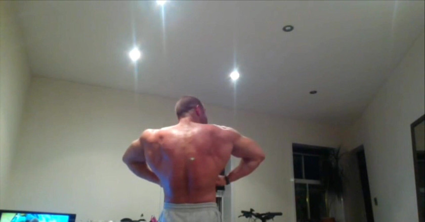 Jack stacked: Na het sporten bezwete spieraanbidding