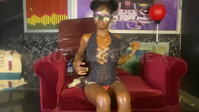 Naturelle Chocolat: Fuuuukk No Cocks Around to Fill My Hungry Holes. Nothing...