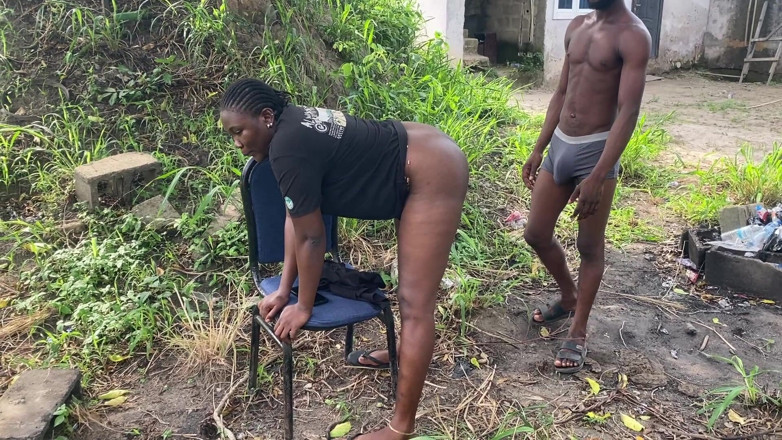 Sex naija 1: My Friend's Girlfriend Opened the Bathroom Door and Found Me...