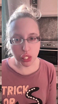 Asmr Huge Bubble Gum Sound Effects Listen in Headphones