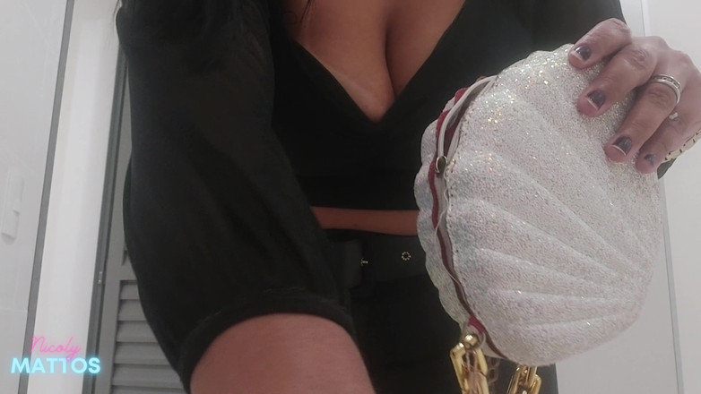 Nicoly Mattos: Frecher türmann, er kam auf meine kleinen muschi-haare!