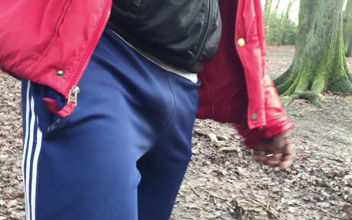 MrMagicDevil: C’est donc l’hiver et il fait super froid dehors. Avec...