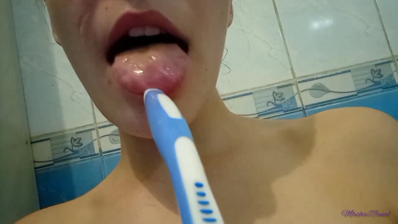 Masha69anal: my pussy is waiting for my husband from work