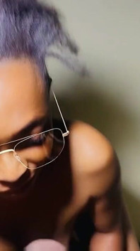 Jihoafrická prsatá Pornohvězda Svůdná Fatuma Deepthroats váš dong v POV