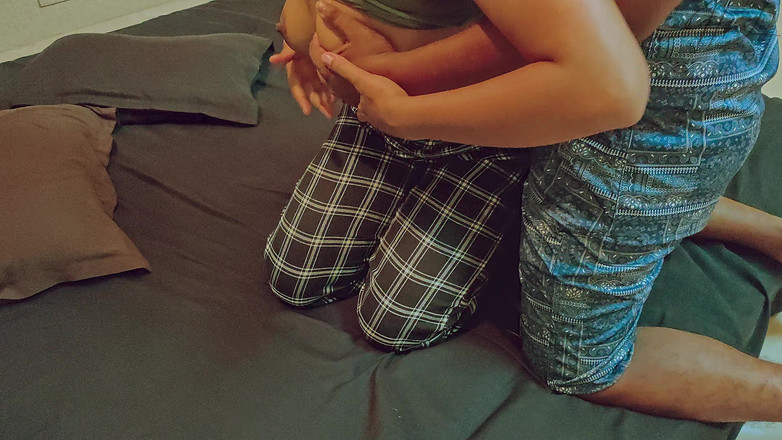 Hope Love: Seksi üvey kız kardeşimi azgın yakaladım ve amını siktim. Zevk almak