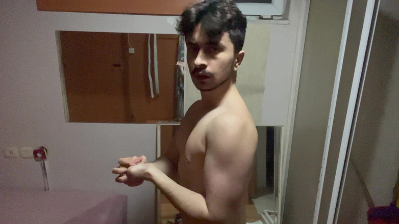 Pussyrider64: Tubuh panas