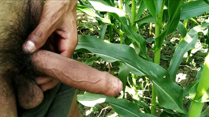 Desimast7: आउटडोर में भारतीय बड़ा लंड हस्तमैथुन, वायरल