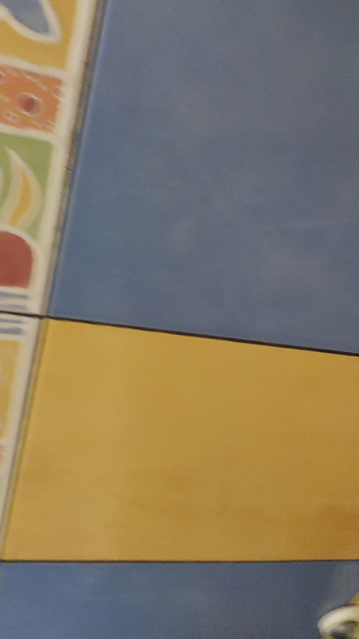 Risky Hairy Couple: Milf se pișă de aproape, în toaletă, din pizda păroasă