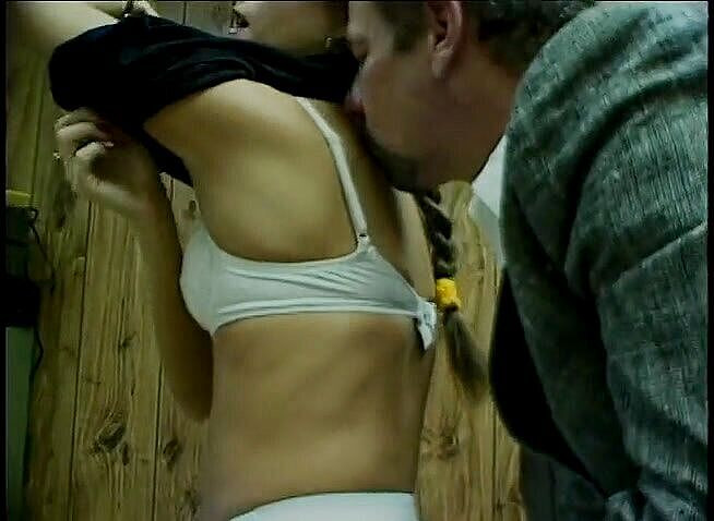 Young Sinner: 젊은 창녀와 섹스하는 늙은 남자!!