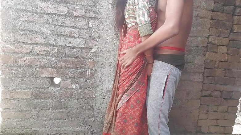 Hot bhabi gold: 私の熱いバビとの朝のセックス