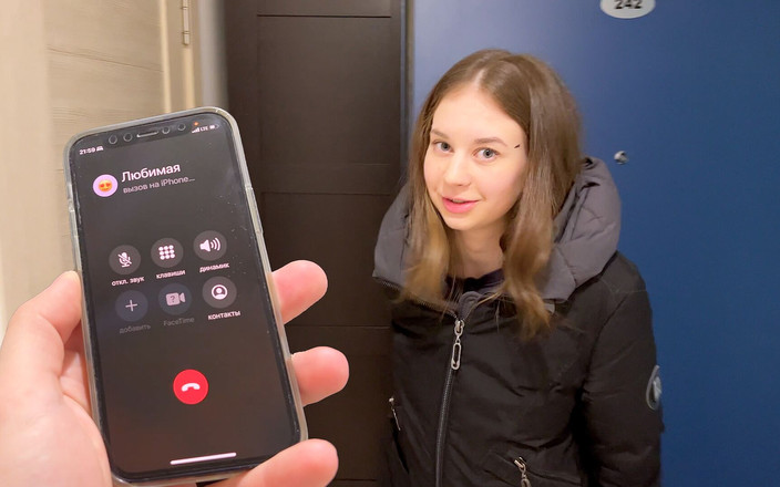 Anna Sibster: It's good that my girlfriend is always late, I have...