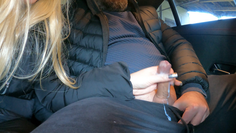 ShelbyShow: I Asked the Neighbor's Wife to Jerk Me off. It...