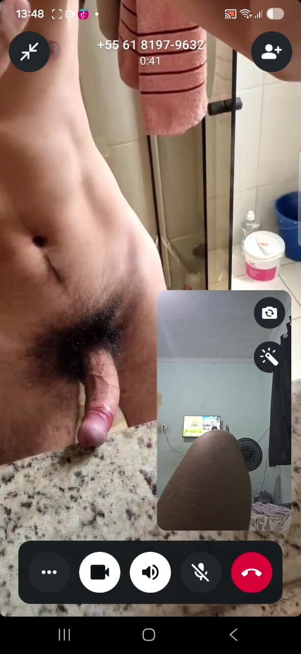 Renata Frazao: 영상 통화