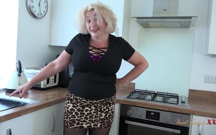 Aunt Judy's XXX: AuntJudysXXX - Fooling Around in the Kitchen with Camilla Creampie (pov)