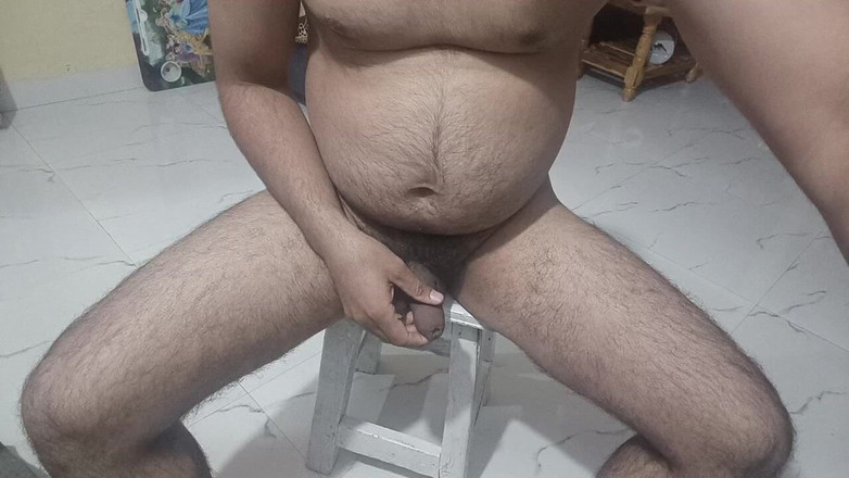 LovedSunsine1990: Tôi cởi bỏ tất cả quần áo của mình và xoa...