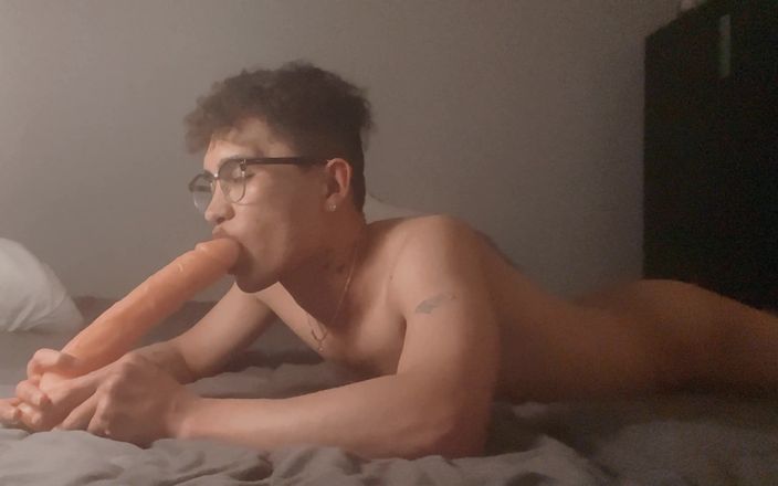Hot Asian studio: Gay boy twinks have some fun.