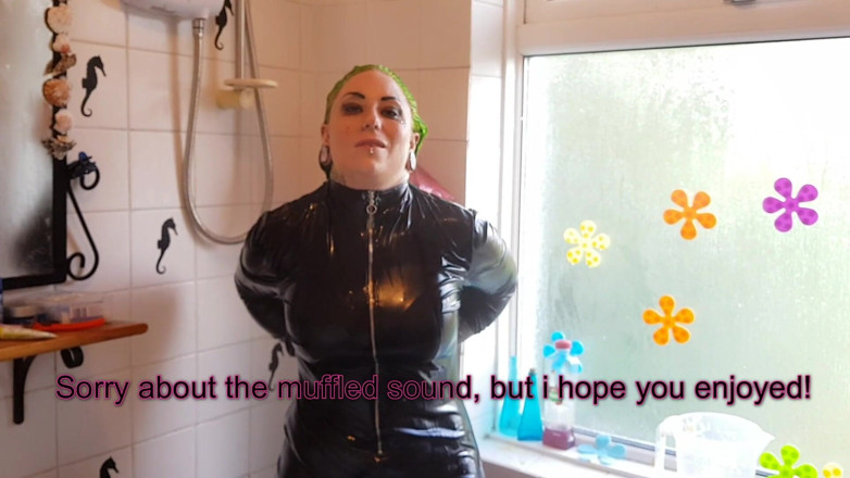 Tattooed Milfy Mama: Wet and Messy Custard Catsuit