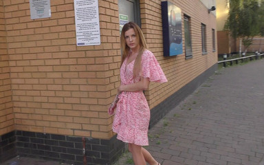 Digi Creationsxxx: 彼女の白いボーイフレンドを探している英国の女の子はBBCクリームパイにつまずいた