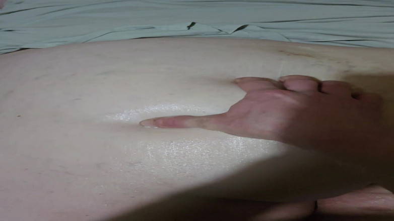 SSBBWLadyBrads: SSBBW primește o frecare uleioasă de fund