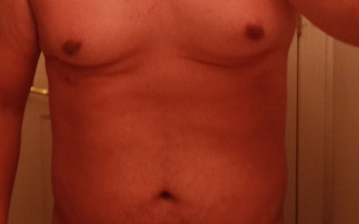 Pimps Daddy: Assistindo pornô e ficou com tesão