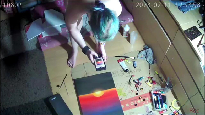 KittieNoOne: Am fost prinsă din nou pictând goală