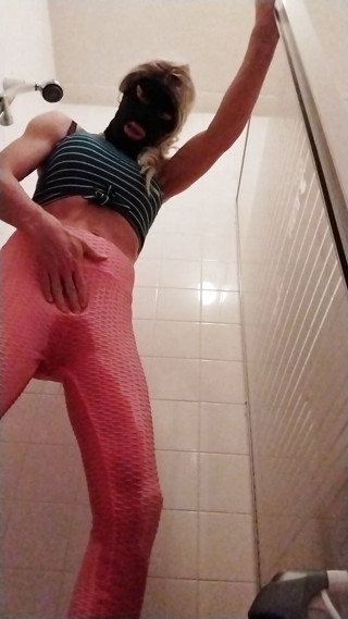 Travo Holland: Solo peeing