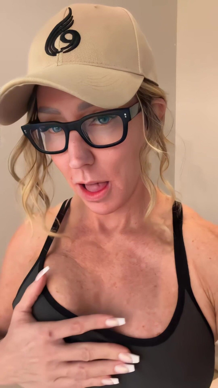 FitwifeJewels: Mahu Tunjukkan Kepada Awak Senaman Kecil Nakal Yang Saya Bangun...