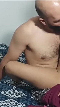 Fotto la mia matrigna mentre il patrigno è fuori casa la finisco dentro che delizia