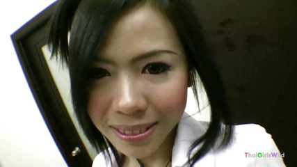 Thai Girls Wild: Poprvé dostane thajská amatérka na jazyku zdravé ořechy