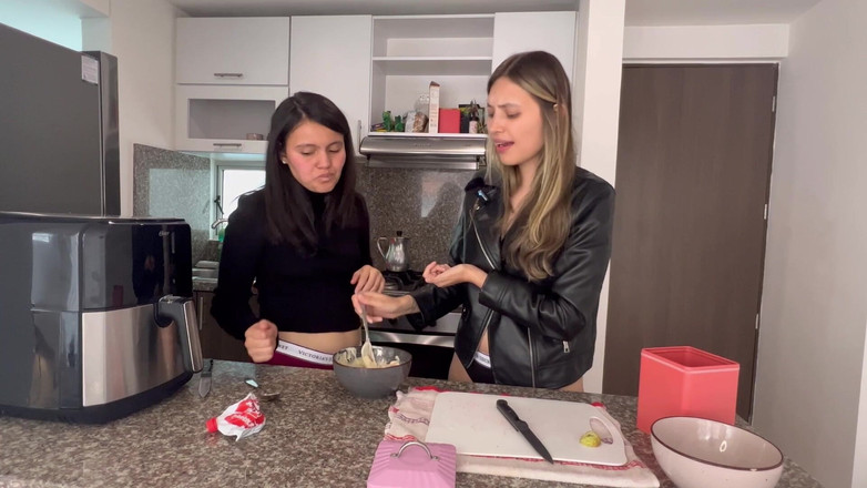 scarlettandc: Preparamos morangos cremoso e nos divertimos