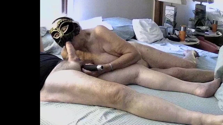 Aunt Ann: Stiefmutter ann gibt langen blowjob und bekommt sperma auf ihre...