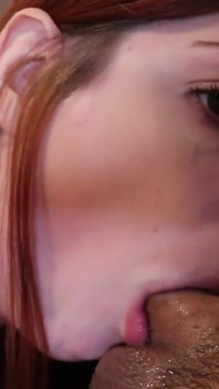 Scarlett mae bikini-blowjobs