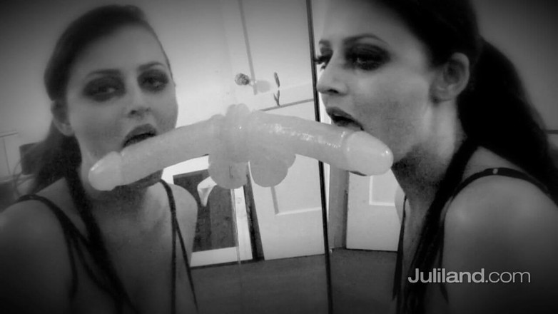 Sophie Dee: Sophie Dee berkongsi dildo!